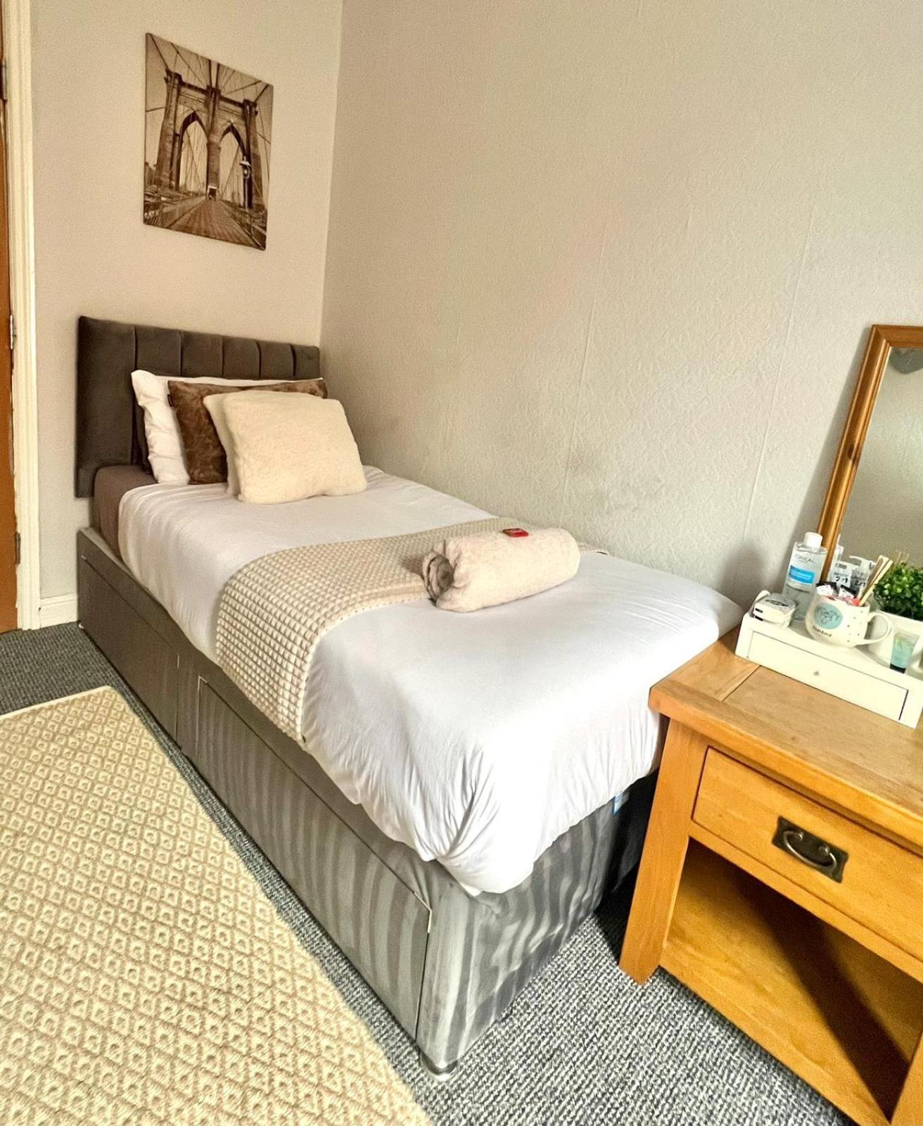 Lincoln City Centre Rooms P&S Dış mekan fotoğraf
